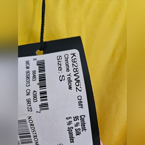 NWT St. John Yellow Women's Top - Picture 4 of 8